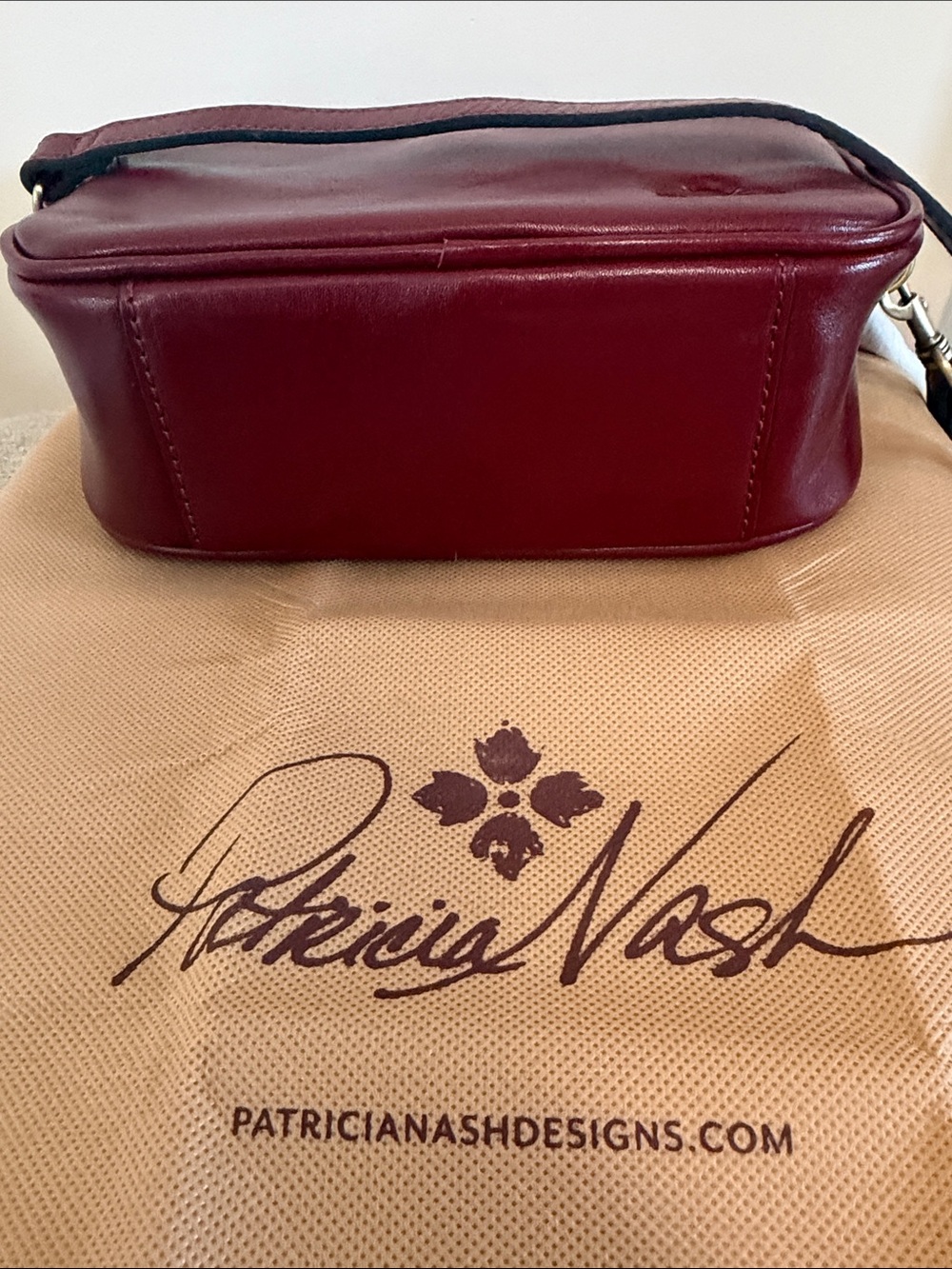 Patricia Nash Josie Floral Embossed Maroon Leather Crossbody NWOT - Picture 7 of 7